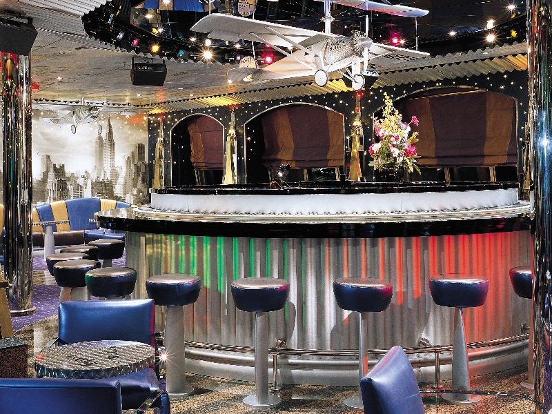 CCL Carnival Croisière Valor Piano Bar