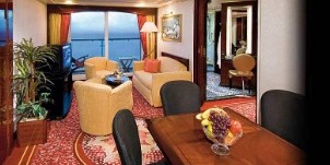 Croisière NCL Norwegian Cruise Line Spirit Penthouse face à l'avant du navire avec grand balcon