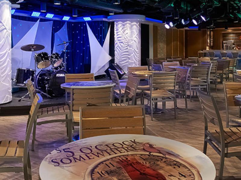 Croisière NCL Norwegian Escape Bar 5 O'clock Somewhere