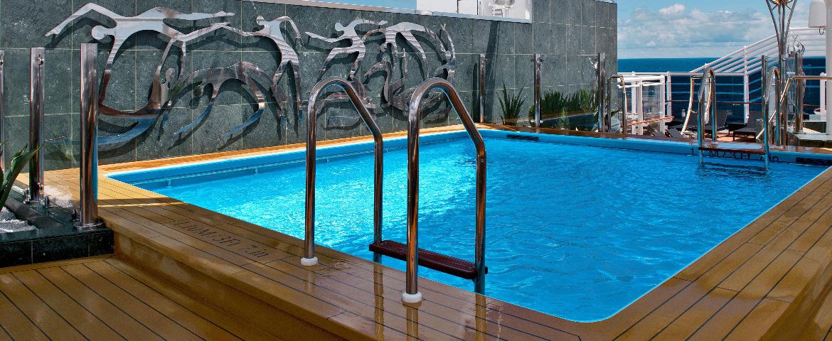 Croisières MSC Divina Piscine Yacht Club