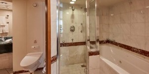 Cunard Cruise Line Croisière Queen Victoria cabine penthouse salle de bain