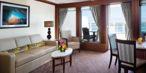 ncl-norwegian-cruise-line-prideofamerica-suite