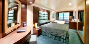 MSC-cruise-line-Fantasia-Deluxe-Suite-Luxe