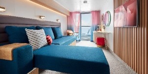 Virgin Voyages Resilient Lady Terrasse Centrale